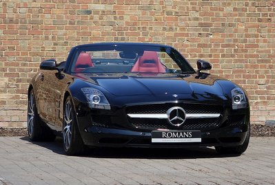 Mercedes-Benz SLS AMG Roadster