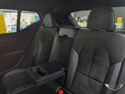 Volvo XC40 1.5 T3 R-Design Euro 6 (s/s) 5dr 30