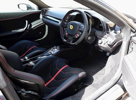 Ferrari 458 Italia 16