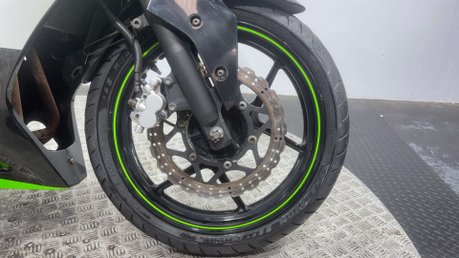 Kawasaki Ninja 2010 24K 33BHP 250CC SPORTS BIKE PROJECT SPARES OR REPAIR 17