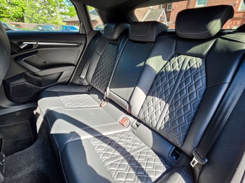 Audi S3 2.0 S3 Sportback TFSI Quattro Semi-Auto 4WD 5dr 33
