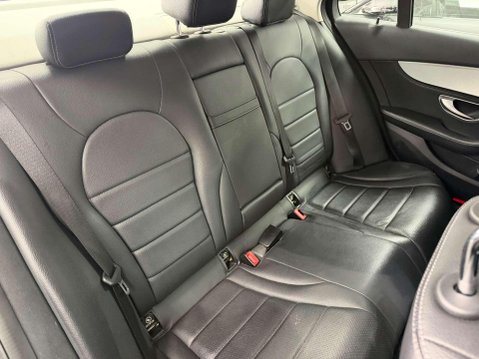 Mercedes-Benz C Class 2.0 C200 Sport Saloon 4dr Petrol 7G-Tronic+ Euro 6 (s/s) (184 ps) 38