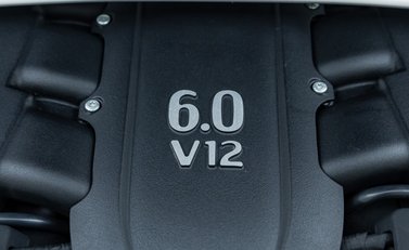 Aston Martin V12 Vantage S ROADSTER 44