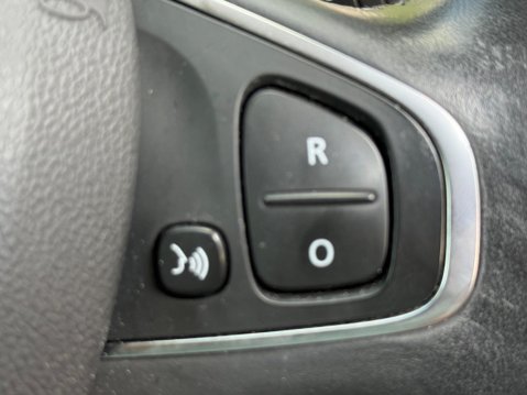 Renault Clio 1.5 dCi Iconic 25 Nav Euro 6 (s/s) 5dr 9