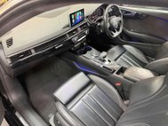 Audi A5 2.0 TDI S line Coupe 2dr Diesel S Tronic quattro Euro 6 (s/s) (190 ps) 32