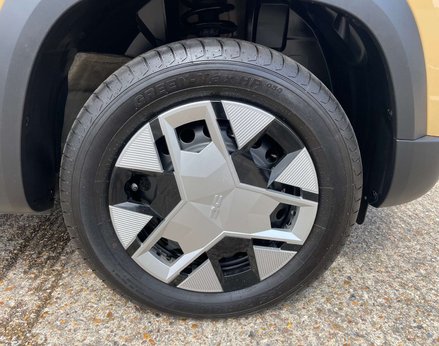Dacia Spring Spring Expression EV 5dr (26.8 KWH) 45 BHP MODEL 16