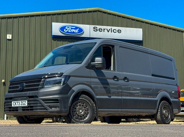 Volkswagen Crafter MWB L2H2 [SOLD MT] Low Roof Trendline Cr35 Air Con Alloys Sensors EURO 6 1