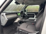 Land Rover Defender 90 D200 Hard Top MHEV 13