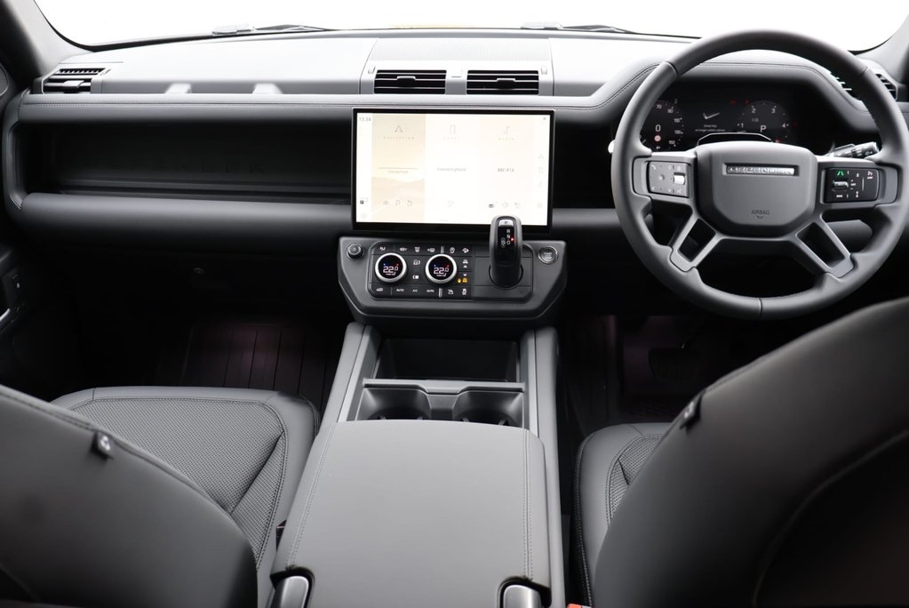 Land Rover Defender 110 D250 HARD TOP X-DYNAMIC  REAR SEAT CONVERSION SEEKER STYLED  15