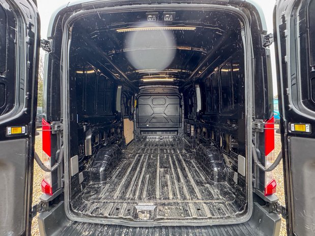 Ford Transit AUTO LWB L3H2 Med Roof Limited 350 Alloys Nav Sensors EURO 6 9