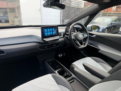 Volkswagen ID.3 Pro Performance 58kWh Family Auto 5dr 48