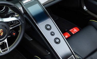 Porsche 918 Spyder 14