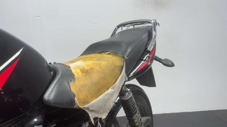 Yamaha YBR 125 2012 ONLY 14K PROJECT BIKE LEARNER SPARES OR REPAIR 125CC 23