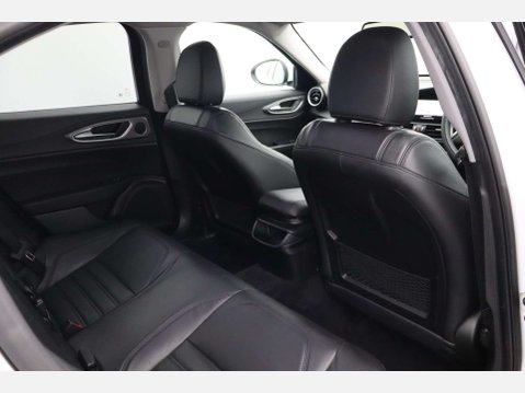 Alfa Romeo Giulia 2.1 Giulia Speciale TD Auto 4dr 39