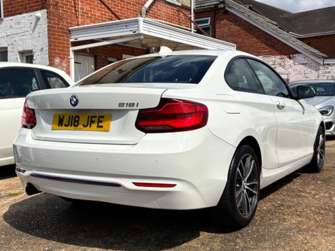 BMW 2 Series 1.5 218i Sport Euro 6 (s/s) 2dr 5
