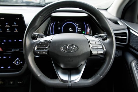 Hyundai IONIQ PREMIUM 16