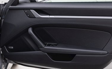 Porsche 911 Targa 4S (992) 23