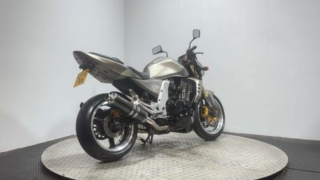 Kawasaki Z1000 2006 28K NAKED 1000CC NEW MOT RECENTLY SERVICED CLEAN BIKE 2
