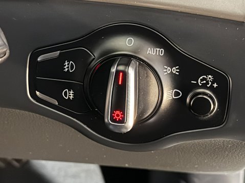 Audi A4 AVANT TDI S LINE START/STOP 21