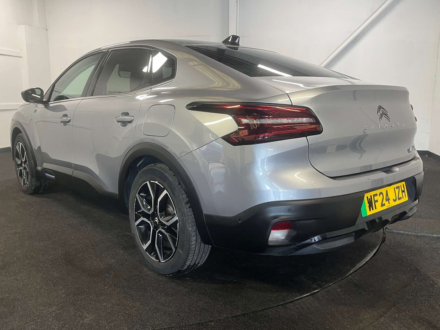 2024 Citroen C4 X — image 2