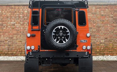 Land Rover Defender 90 Adventure Edition 5
