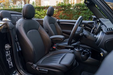 Mini Cooper Convertible Exclusive 23