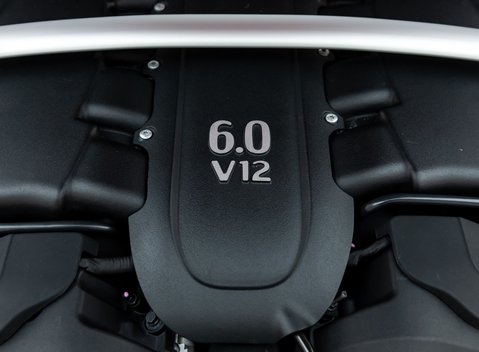 Aston Martin V12 Vantage S Roadster 48