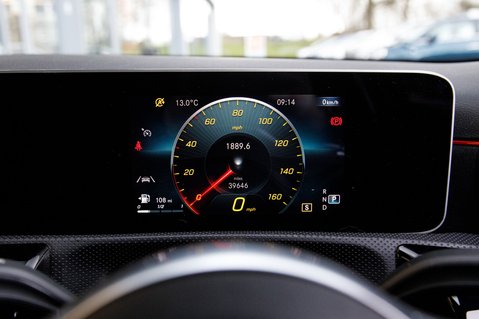 Mercedes-Benz A Class A 200 AMG LINE EXECUTIVE 15