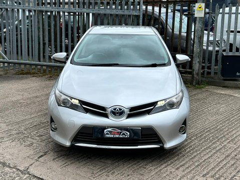 Toyota Auris ICON VVT-I 8