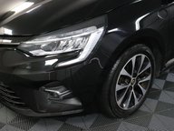 Renault Clio ICONIC TCE BOSE 31
