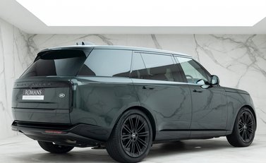 Land Rover Range Rover P400 Autobiography LWB 7 Seater 7