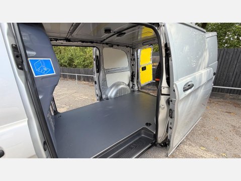 Mercedes-Benz Vito 116 PREMIUM L1 41