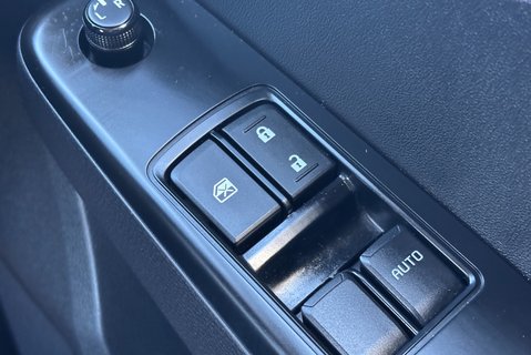 Isuzu D-Max Utility Single Cab 4x4 Pickup 33