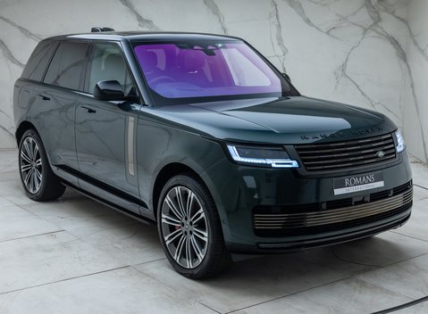 Land Rover Range Rover P530 SV 11