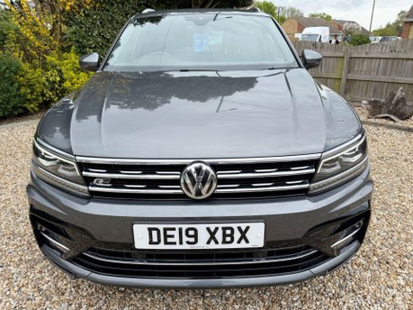 Volkswagen Tiguan 2.0 TDI R-Line DSG Euro 6 (s/s) 5dr 8