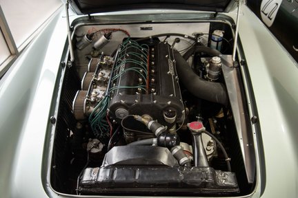 Maserati 3500GT Gran Turismo Series II 38