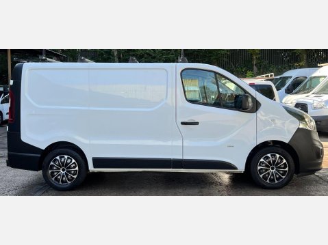 Vauxhall Vivaro 1.6 CDTi 2900 BiTurbo ecoFLEX L1 H1 Euro 5 (s/s) 5dr 8