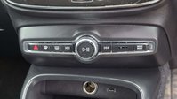 Volvo XC40 2.0 T4 Momentum SUV 5dr Petrol Auto AWD Euro 6 (s/s) (190 ps) 32