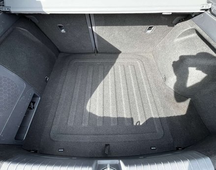 Hyundai IONIQ 1.6 IONIQ Premium SE FHEV Semi-Auto 5dr 87