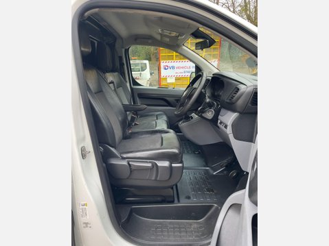 Vauxhall Vivaro 1.5 Turbo D 2900 Sportive L2 H1 Euro 6 (s/s) 5dr 24