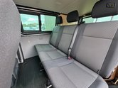 Volkswagen Transporter Crew Cab AUTO SWB L1H1 T32 Tdi Kombi Highline Alloys Air Sensors SELECT 12