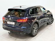 Volkswagen Touareg 3.0 TDI V6 R-Line SUV 5dr Diesel Tiptronic 4Motion Euro 6 (s/s) (286 ps) 28
