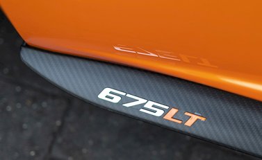McLaren 675LT 23