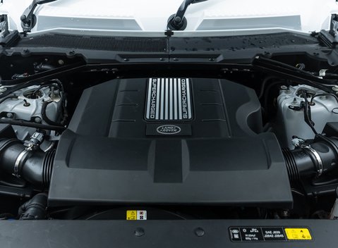 Land Rover Defender 90 V8 P525 URBAN 50