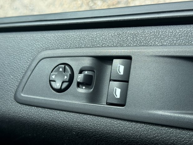 Vauxhall Vivaro LWB L2H1 Low Roof Prime Aircon Cruise Sensors Nav EURO 6 22