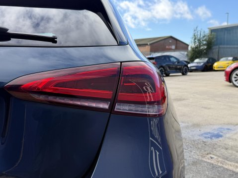 Mercedes-Benz A Class 1.3 A200 AMG Line Edition (Premium) Hatchback 5dr Petrol 7G-DCT Euro 6 (s/s 18