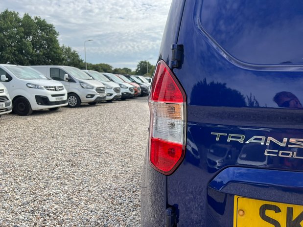 Ford Transit Courier SWB L1H1 Low Roof Sport Air Con Alloys Sensors Cam EURO 6 NO VAT 22