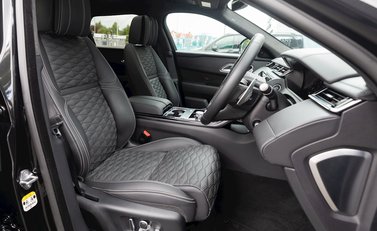 Land Rover Range Rover Velar SVAutobiography Dynamic 12