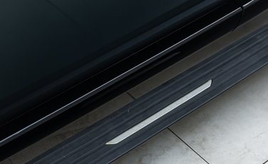 Land Rover Range Rover P530 SV 36