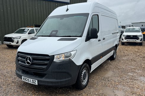 Mercedes-Benz Sprinter AUTO MWB L2H2 High Roof Pro Air Con Camera EURO 6